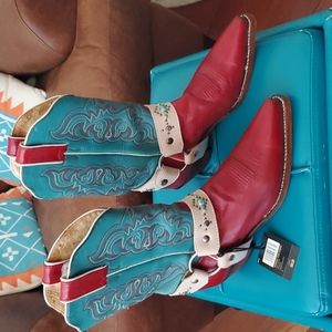 Frye Removable Stone Harness Fits 8.5. To 9.5 Boots not for sale. Display Only.